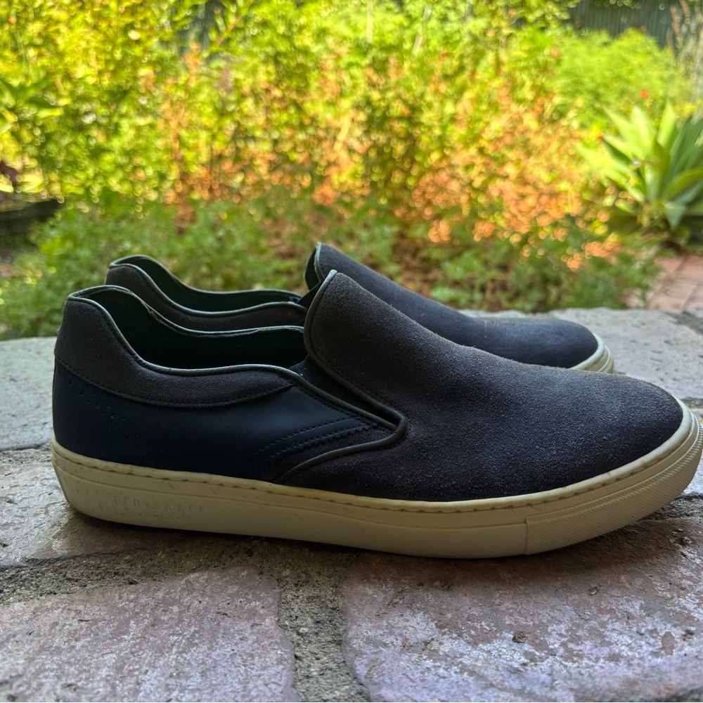 Ted baker navy slip ons. Never worn. Size 43. - Picture 6 of 6